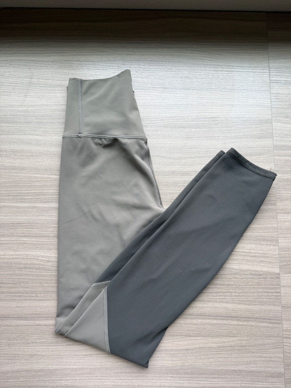 Vuori two-tone leggings
